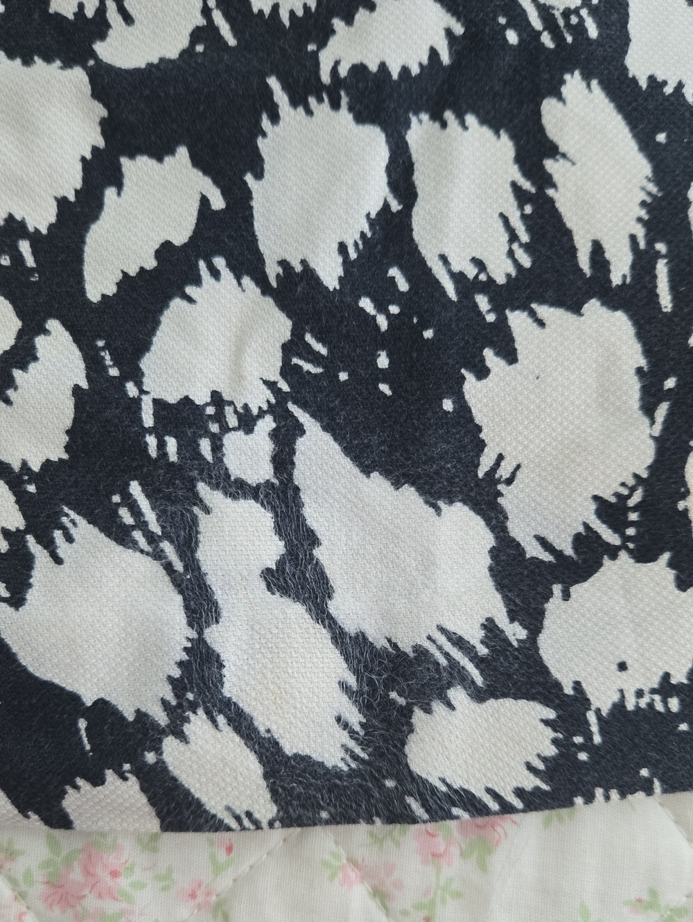Black & White Printed Mini Skirt - Picture 8 of 10